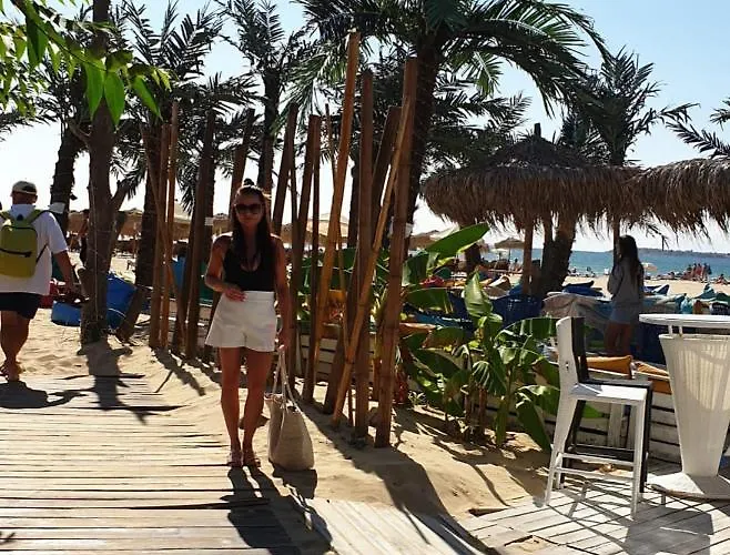 Sunny Private Апартамент