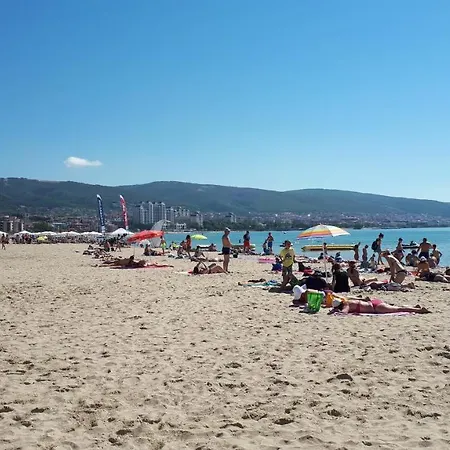 Sunny Private Apartament