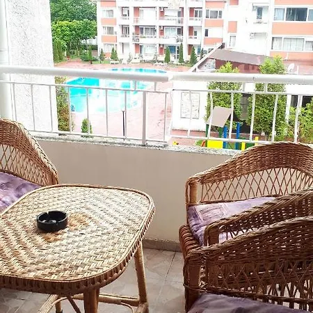 Sunny Private Apartament *