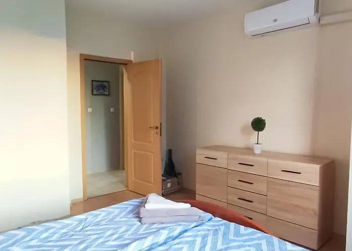 Διαμέρισμα Sunny Private *